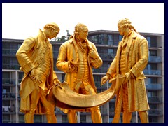 Centenary Square 24 -Boulton, Watt, Murdoch statues